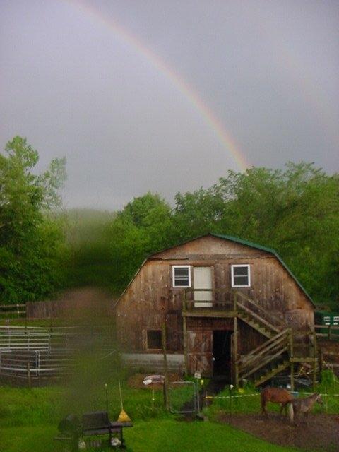 1685_barnrainbow.jpg