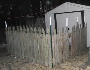 218_barn_fence_2.jpg