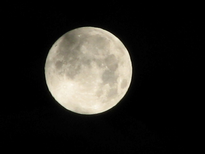 3120_jaquis_full_moon_pic.jpg