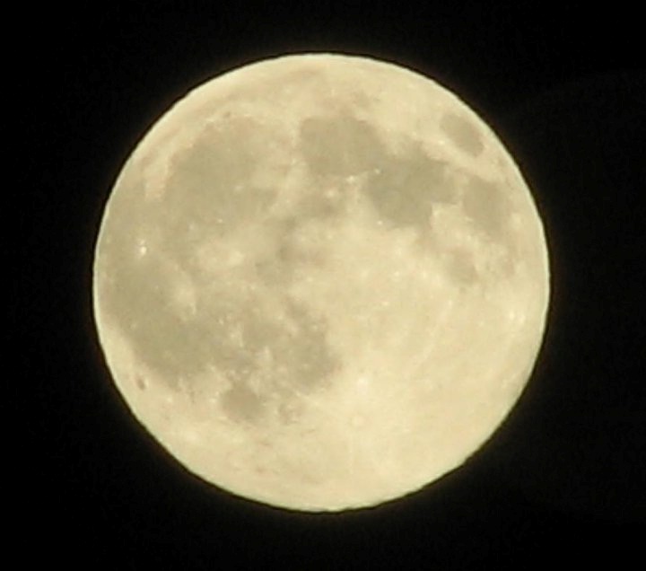 3120_jaquis_full_moon_picture.jpg