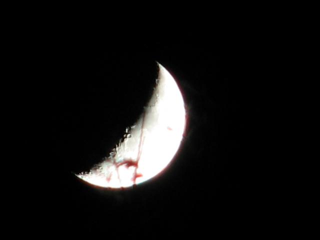 3120_moon_on_nov_302011.jpg